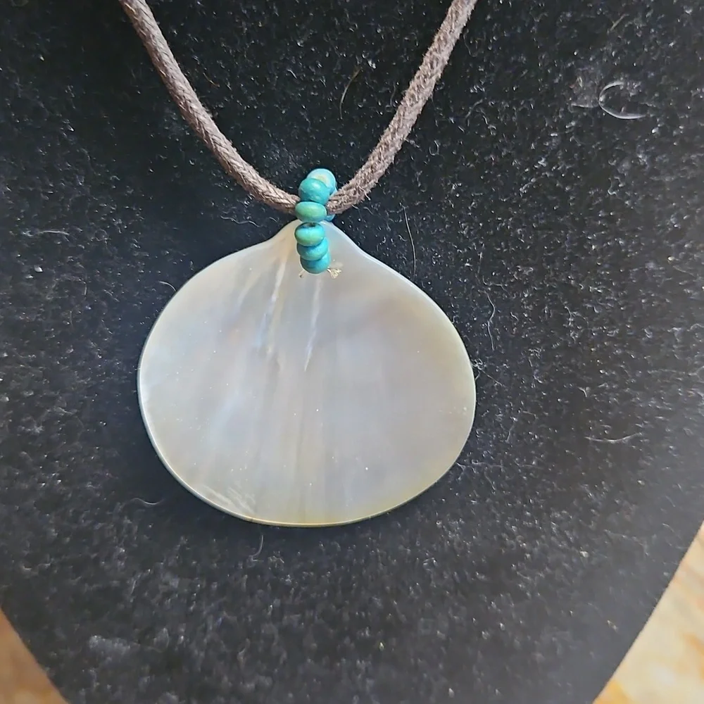Real Shell Pendant Necklace